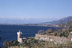 Der Golf von Salerno mit Leuchtturm